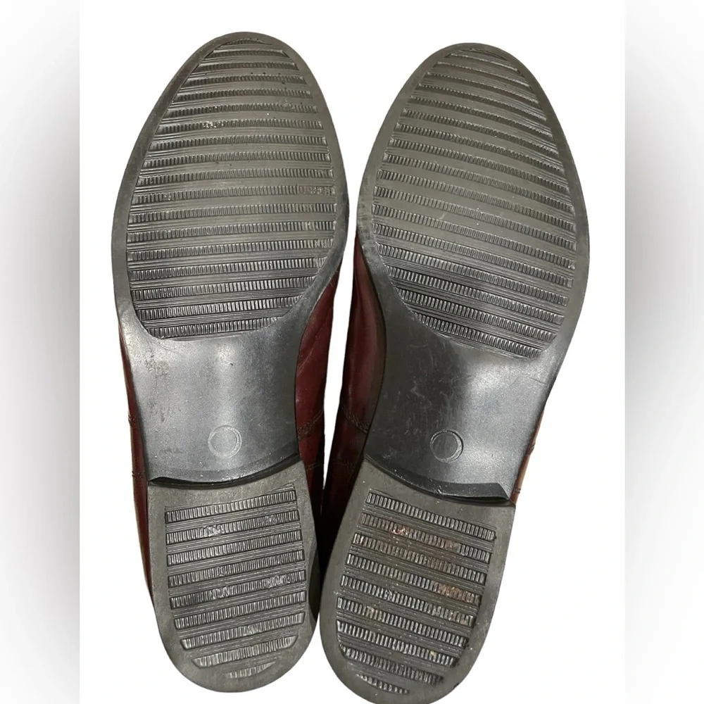 Nunn Bush good used